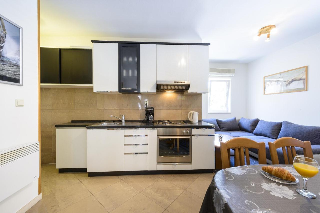 Apartment Tija Two Bedroom Apartment With Balcony And Partial Sea View Dubrovník Exteriér fotografie