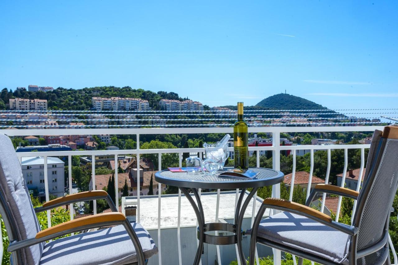Apartment Tija Two Bedroom Apartment With Balcony And Partial Sea View Dubrovník Exteriér fotografie